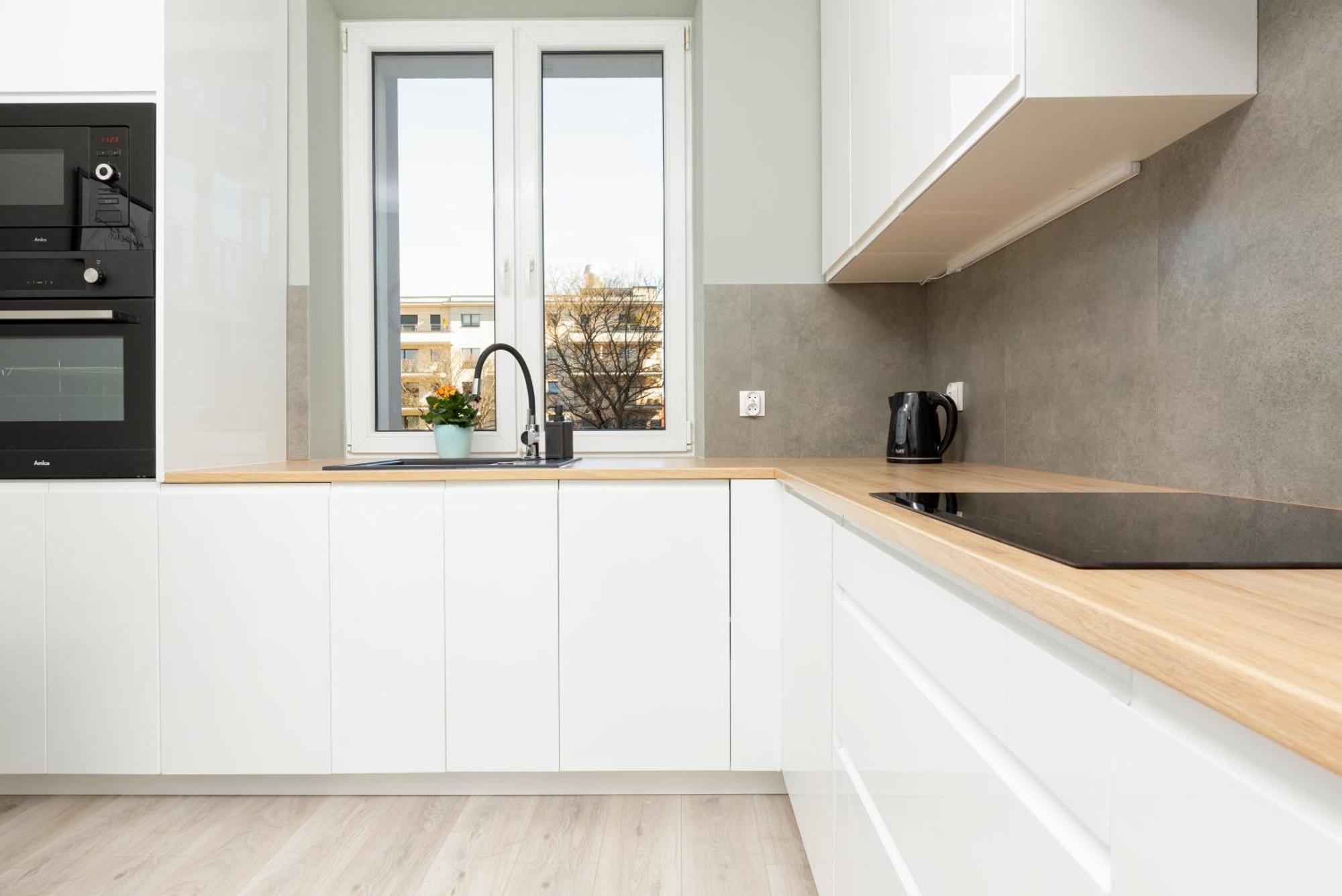 Central Apartment Emilii Plater By Noclegi Renters Варшава Екстериор снимка
